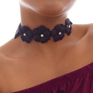 Stylish Flower Choker Necklace