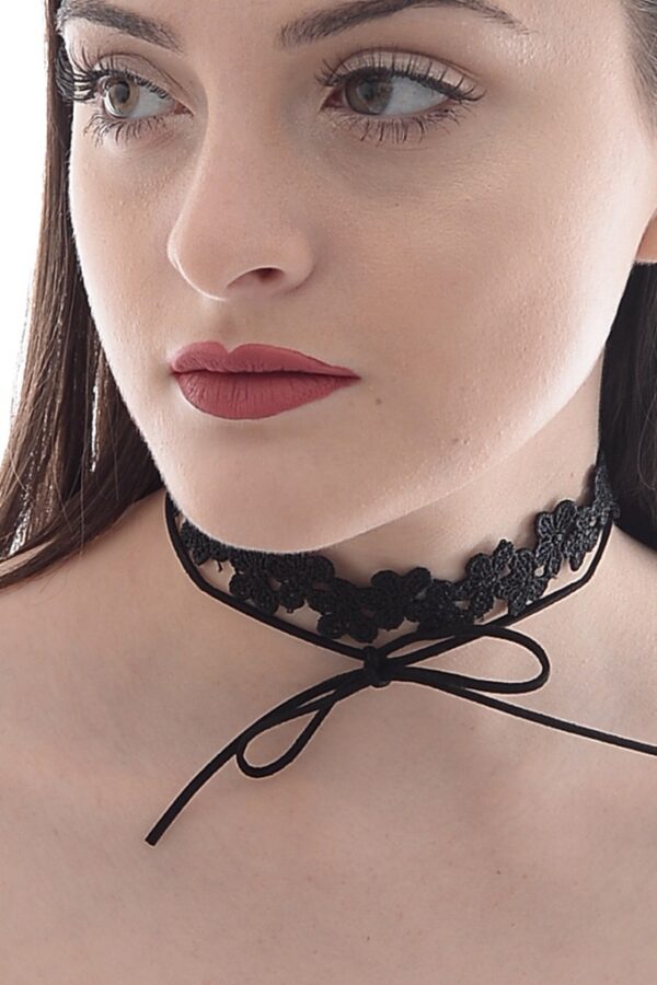 Stylish Bow Lace Choker Necklace