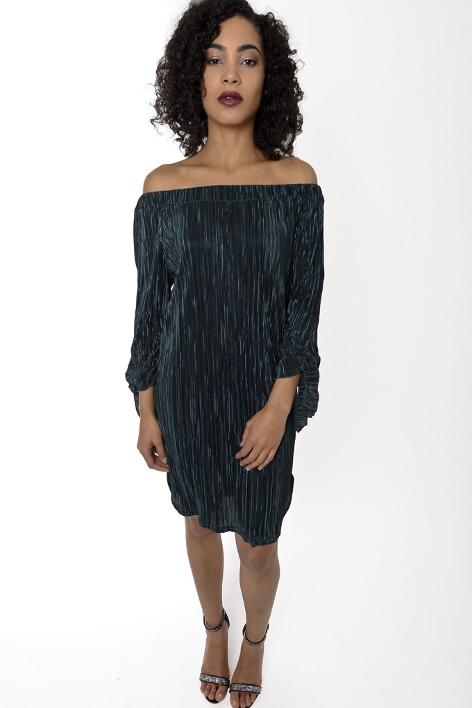 Stylish Off The Shoulder Pleated Dress